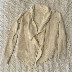 GAIAM white/cream top